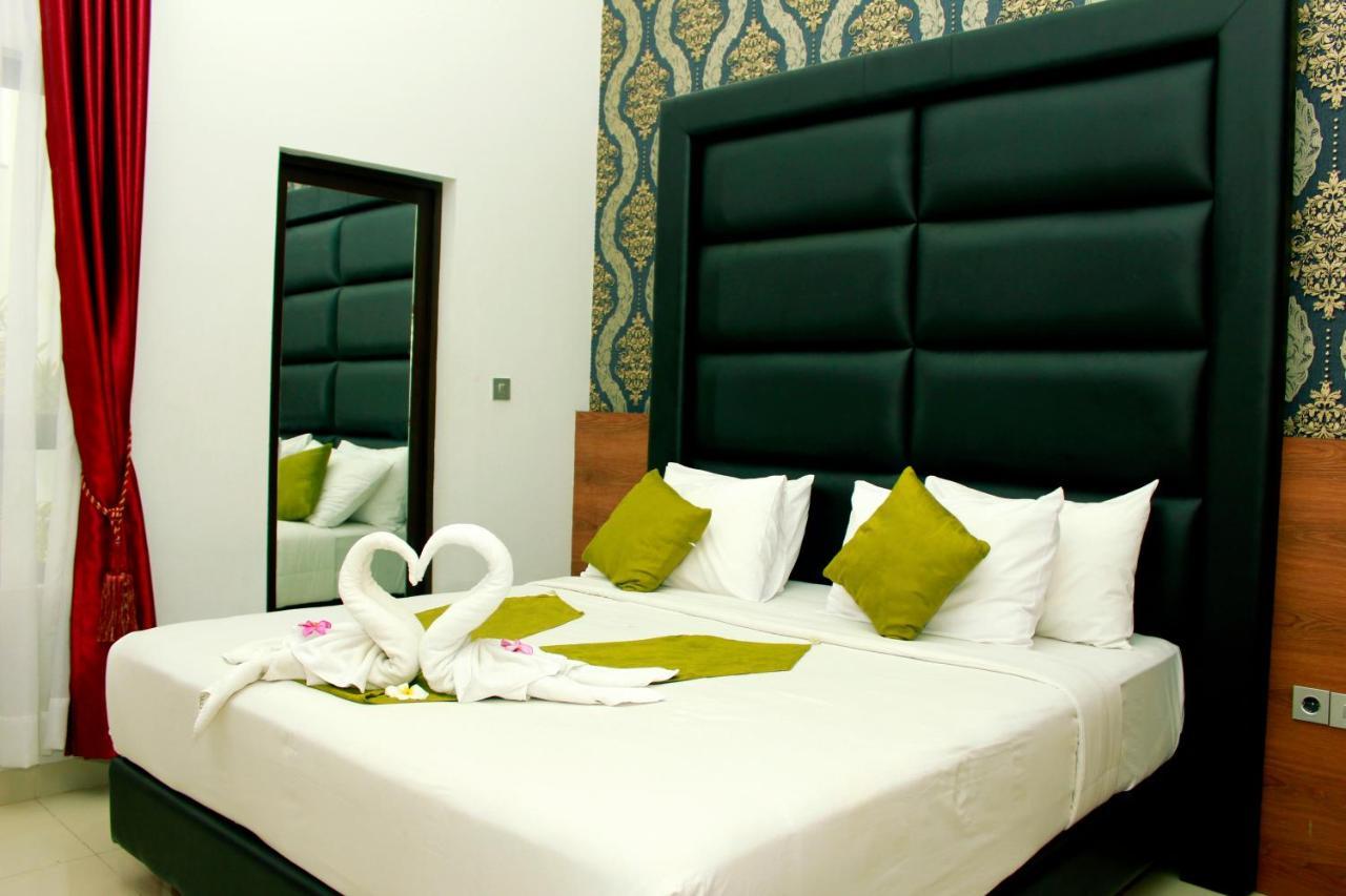 The Baliview Luxury Villas & Resto Pakanbaru Exteriör bild