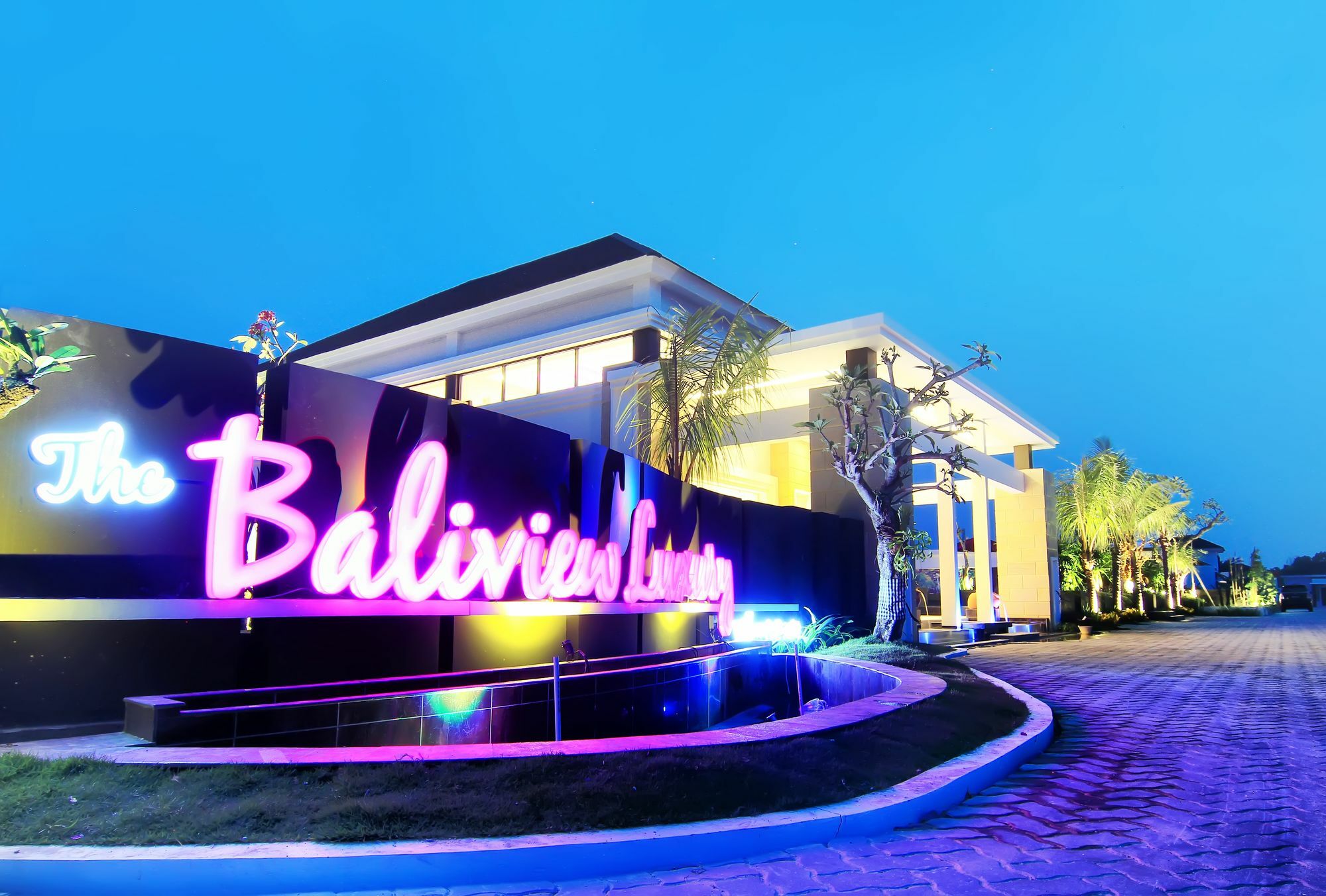 The Baliview Luxury Villas & Resto Pakanbaru Exteriör bild