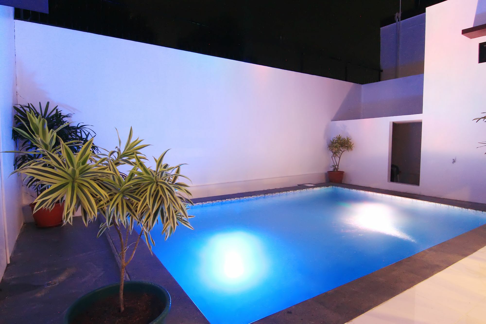 The Baliview Luxury Villas & Resto Pakanbaru Exteriör bild