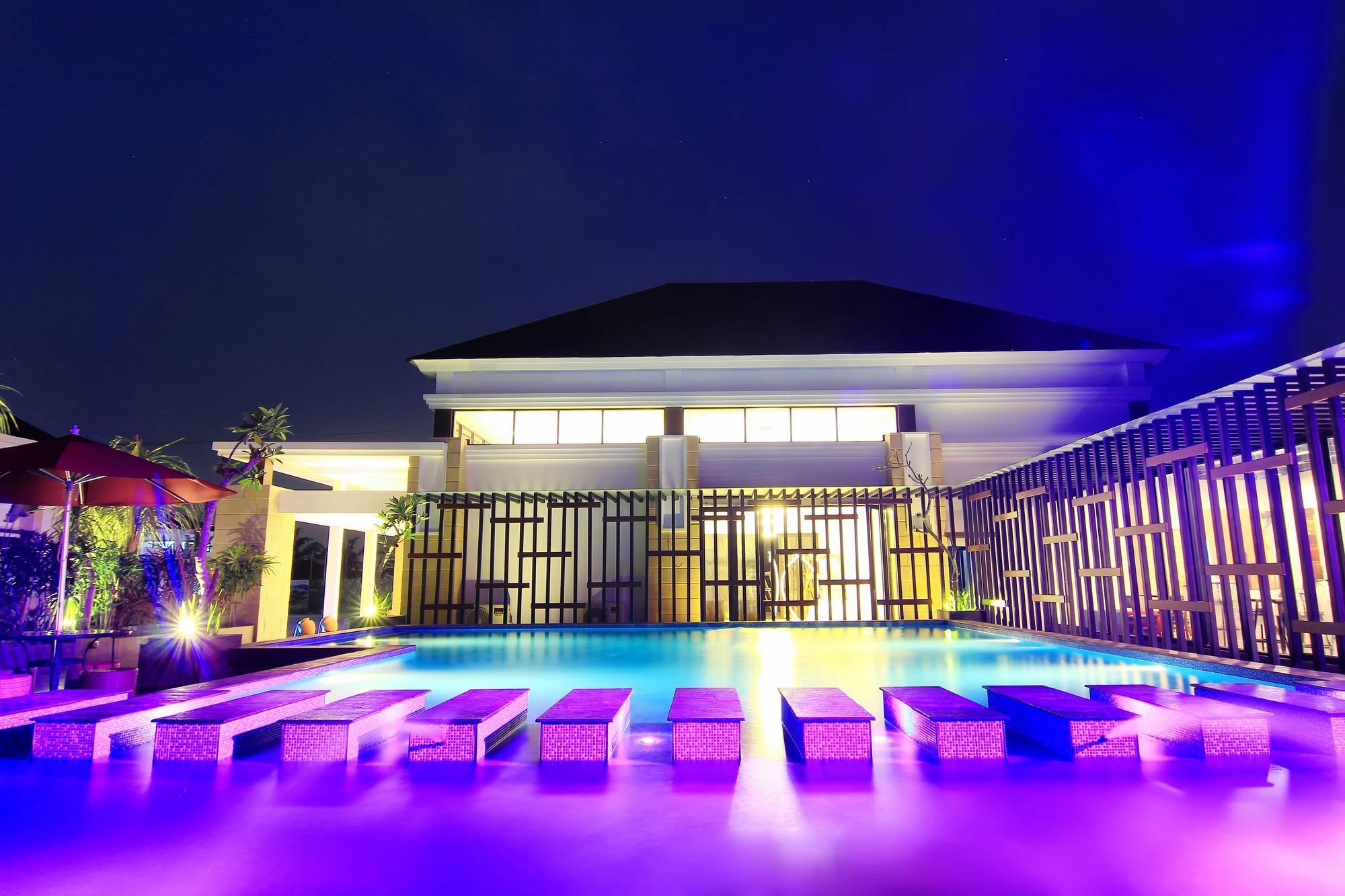 The Baliview Luxury Villas & Resto Pakanbaru Exteriör bild